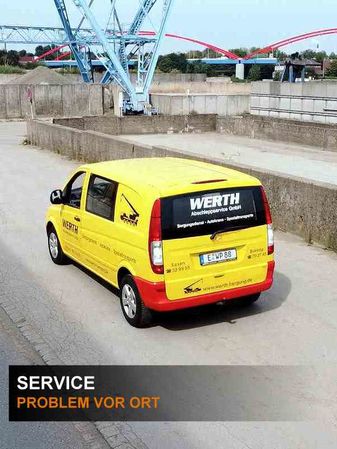 Bei einem Problem vor Ort bietet die Werth Abschleppservice GmbH Hilfestellung durch eines der zahlreichen Servicefahrzeuge.