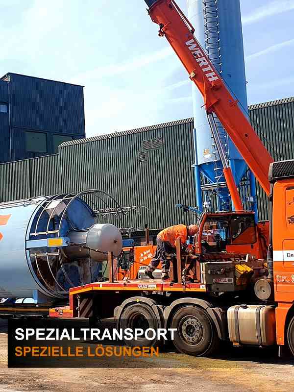 Sie benötigen für einen Spezialtransport einen Mehrzwecktieflader? und es wäre schön, wenn noch ein Mobilkran beim Verladen helfen würde? Dann sind Sie bei Werth Bergung richtig.